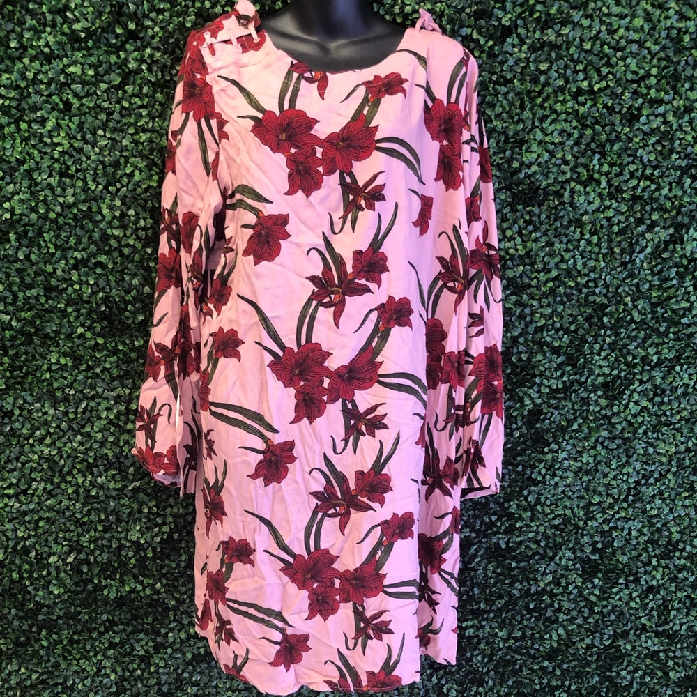 Flowy flower printed dress